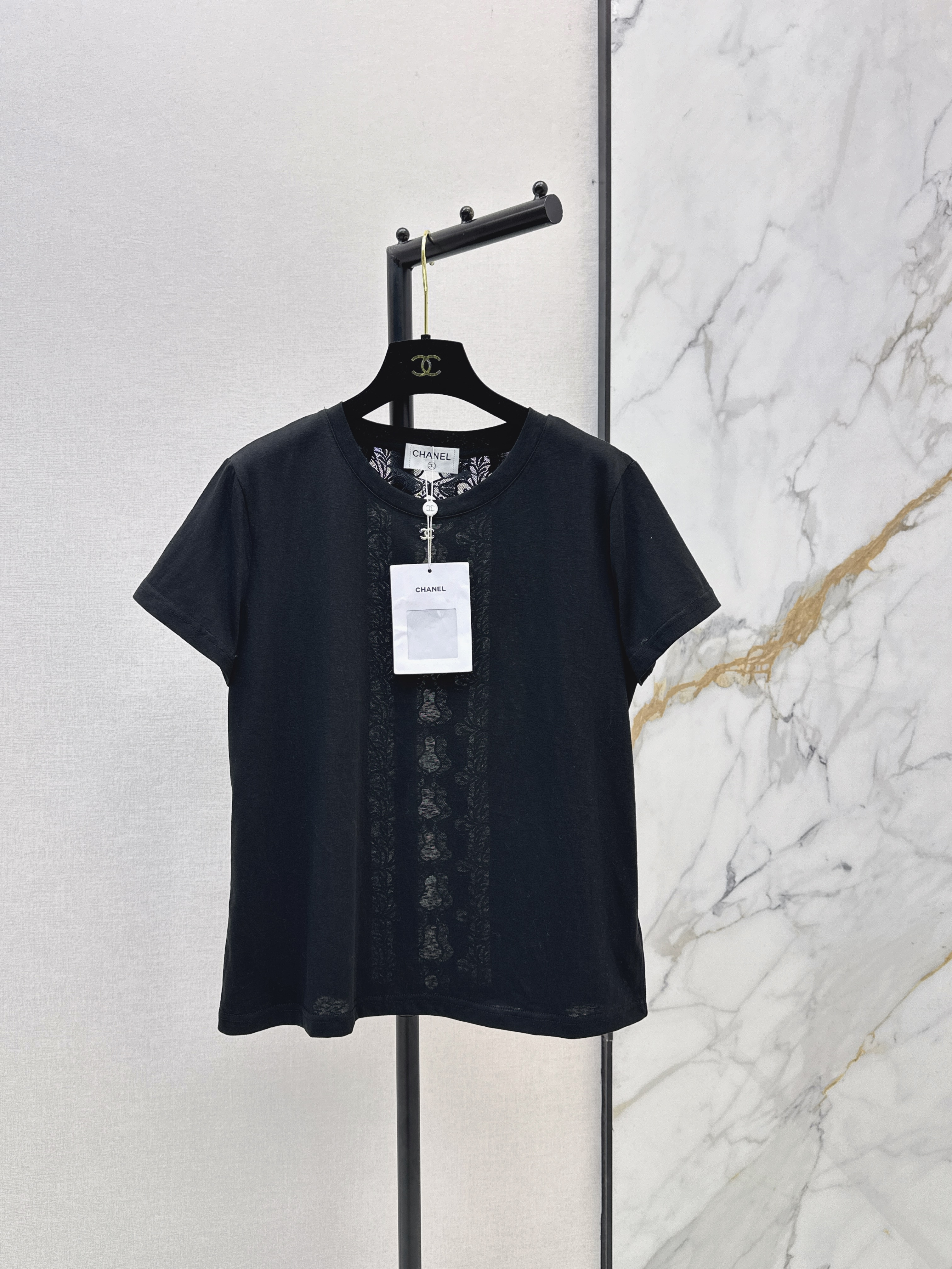 Chan New Hollow-out T-shirt