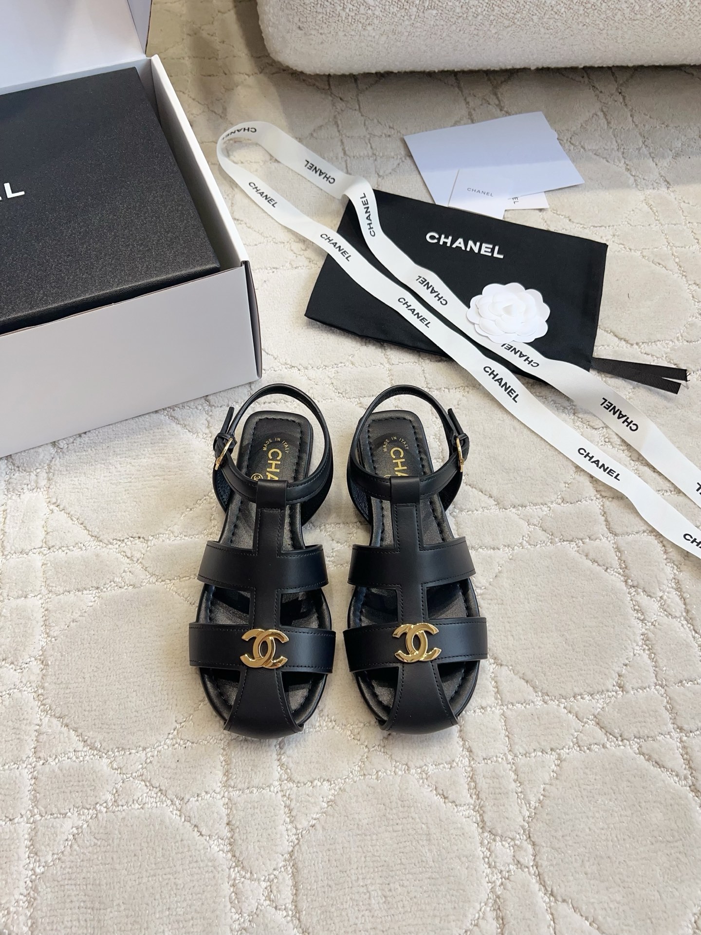 Chan New Roman sandals