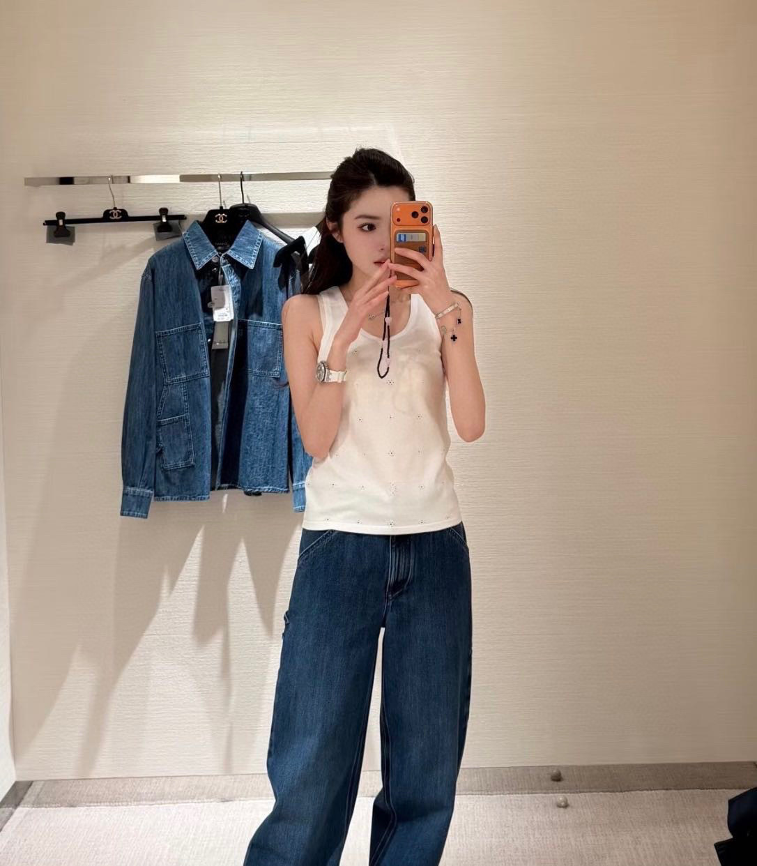 Chan' New Openwork embroidered sleeveless vest