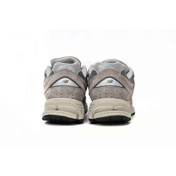 New Balance 2002R Light Gray M2002RC