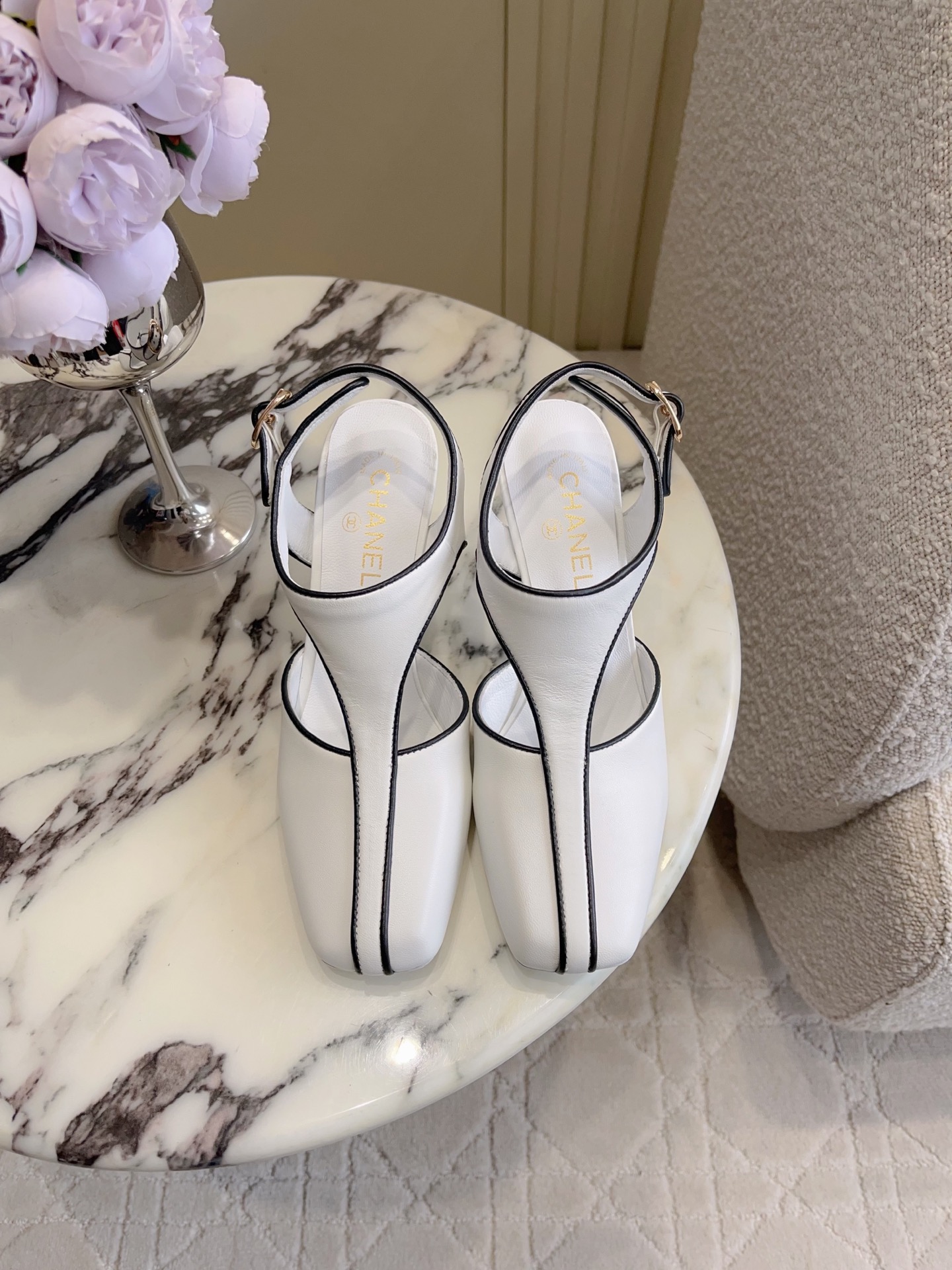 Chan New High-heeled sandals