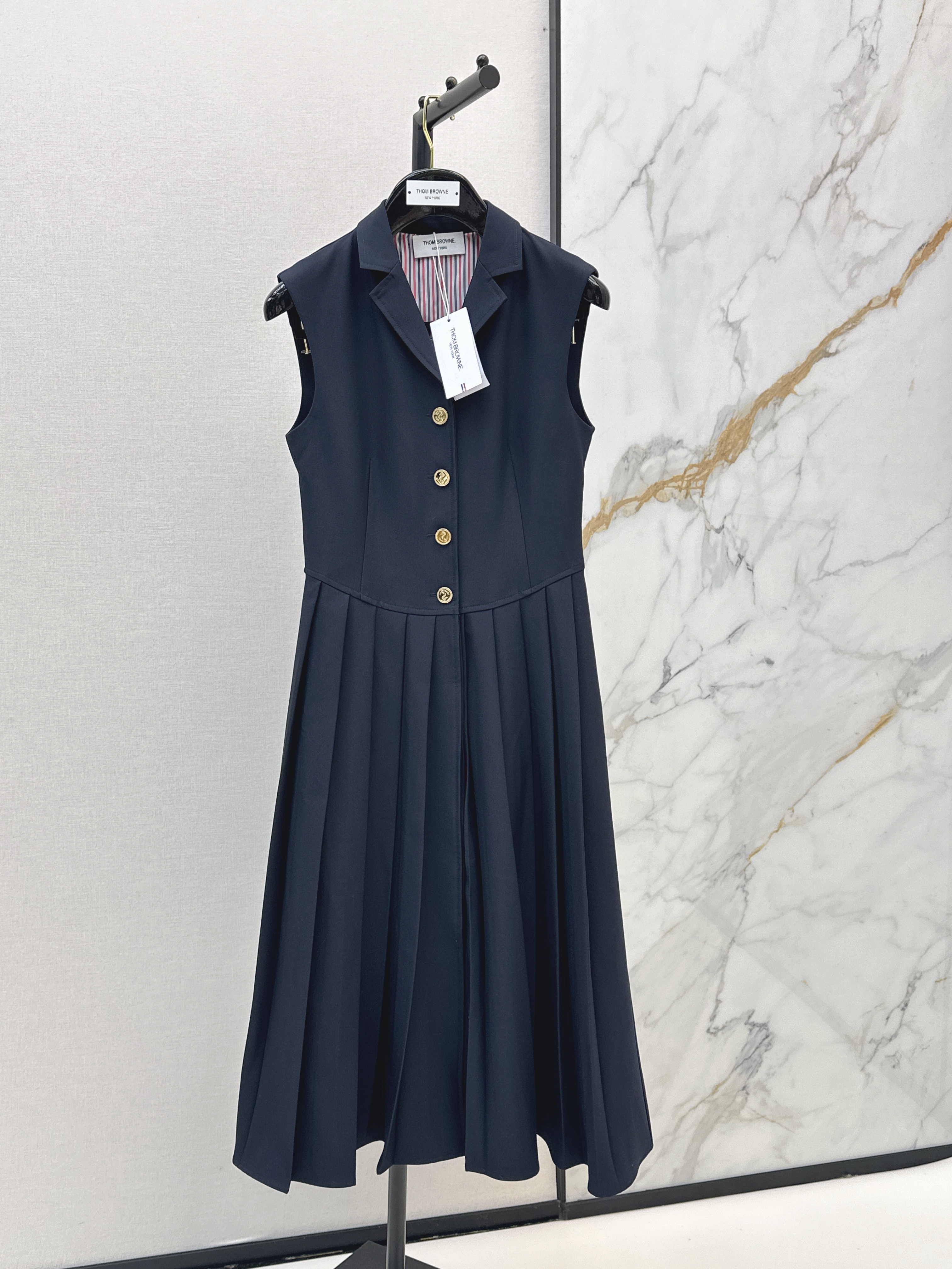 Thom New sleeveless dress