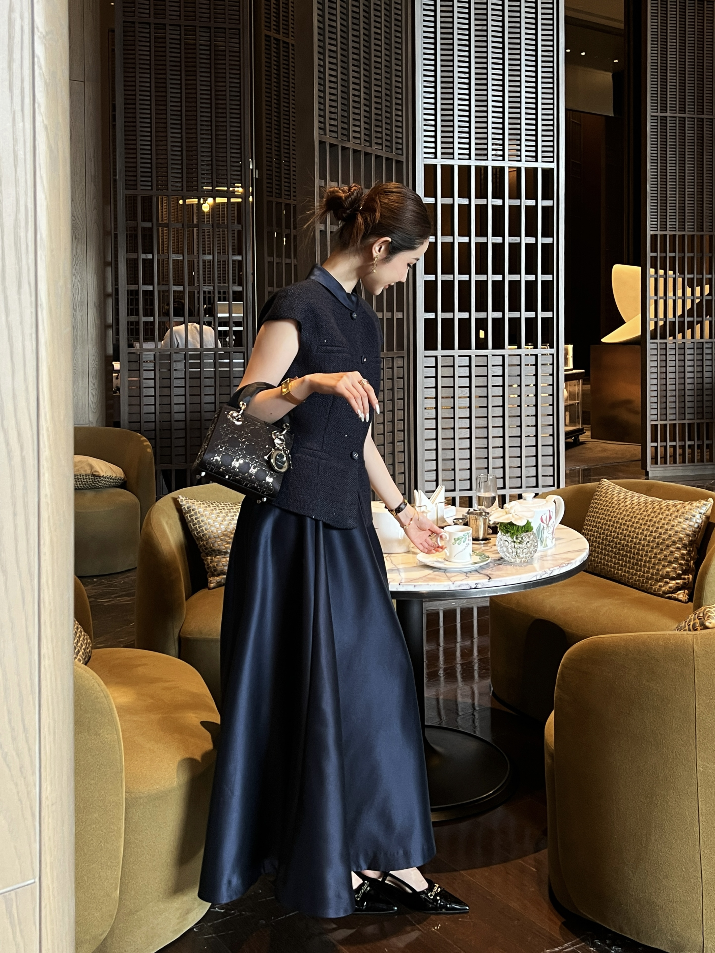 CD New woven sleeveless top