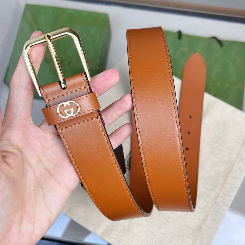Gucci leather, it has a thick touch. It is a fashionable and classic men's belt, a designer belt, a casual and smooth buckle belt for both women and men, with a width of 3.5 cm and a box