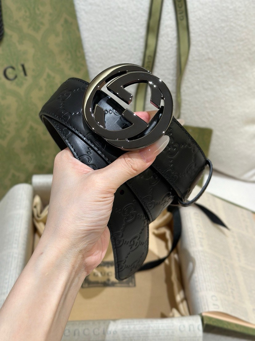 Gucci leather, it has a thick touch, with clear and distinct printed patterns. It is a fashionable and classic men's belt, a designer belt, a casual and smooth buckle belt for both women and men, with a width of 4.0 cm and with box ,Black, silver