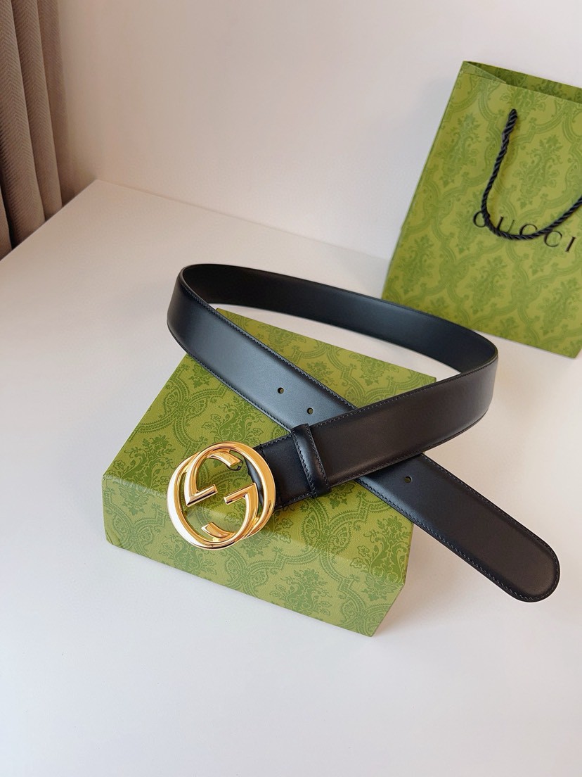 Gucci leather, it has a thick touch. It is a fashionable and classic men's belt, a designer belt, a casual and smooth buckle belt for both women and men, with a width of 4.0 cm and with box Silver and gold
