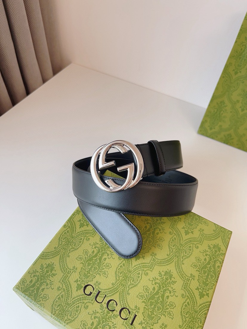 Gucci leather, it has a thick touch. It is a fashionable and classic men's belt, a designer belt, a casual and smooth buckle belt for both women and men, with a width of 4.0 cm and with box Silver and gold