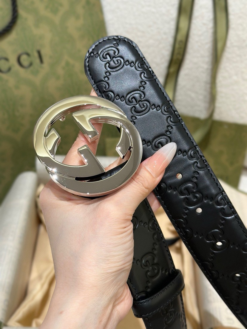 Gucci leather, it has a thick touch, with clear and distinct printed patterns. It is a fashionable and classic men's belt, a designer belt, a casual and smooth buckle belt for both women and men, with a width of 4.0 cm and with box ,Black, silver