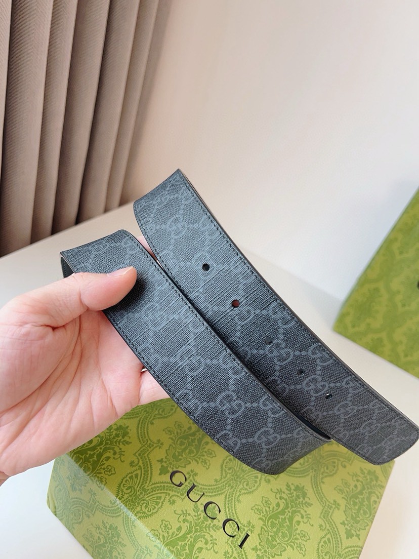 Gucci leather, it has a thick touch, with clear and distinct printed patterns. It is a fashionable and classic men's belt, a designer belt, a casual and smooth buckle belt for both women and men, with a width of 4.0 cm and with box Silver and gold