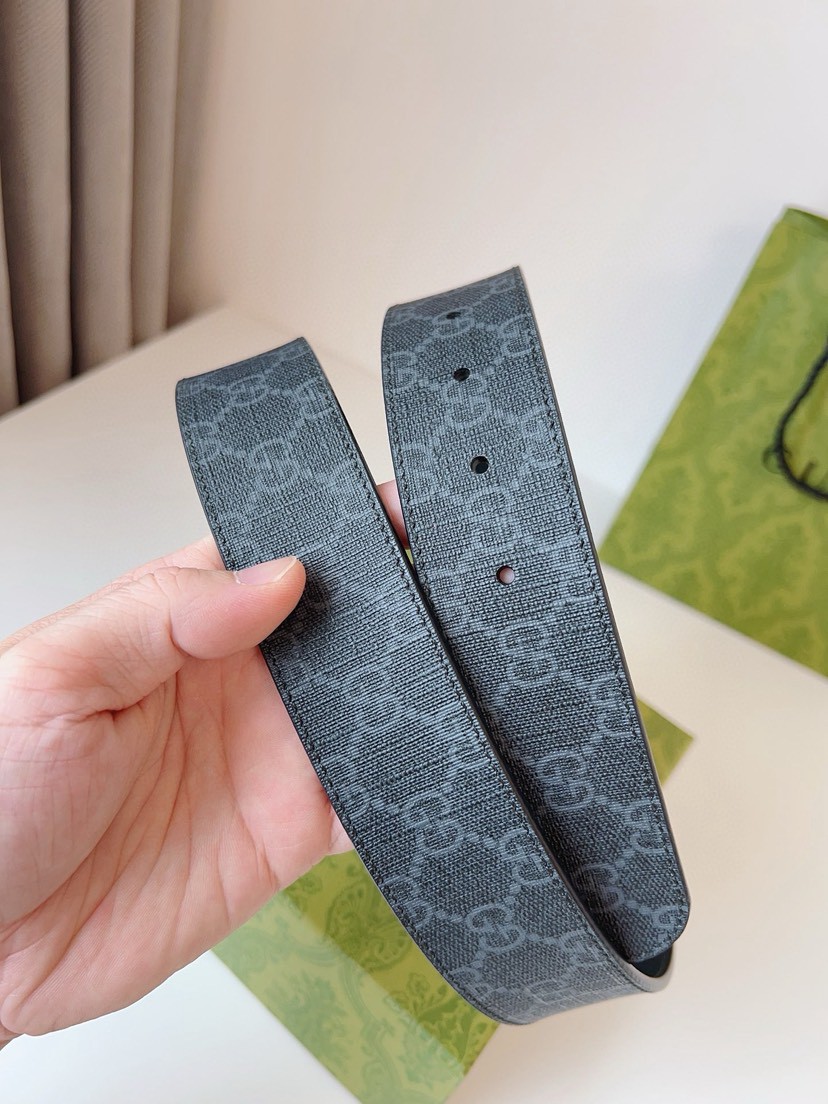 Gucci leather, it has a thick touch, with clear and distinct printed patterns. It is a fashionable and classic men's belt, a designer belt, a casual and smooth buckle belt for both women and men, with a width of 4.0 cm and with box Silver and gold