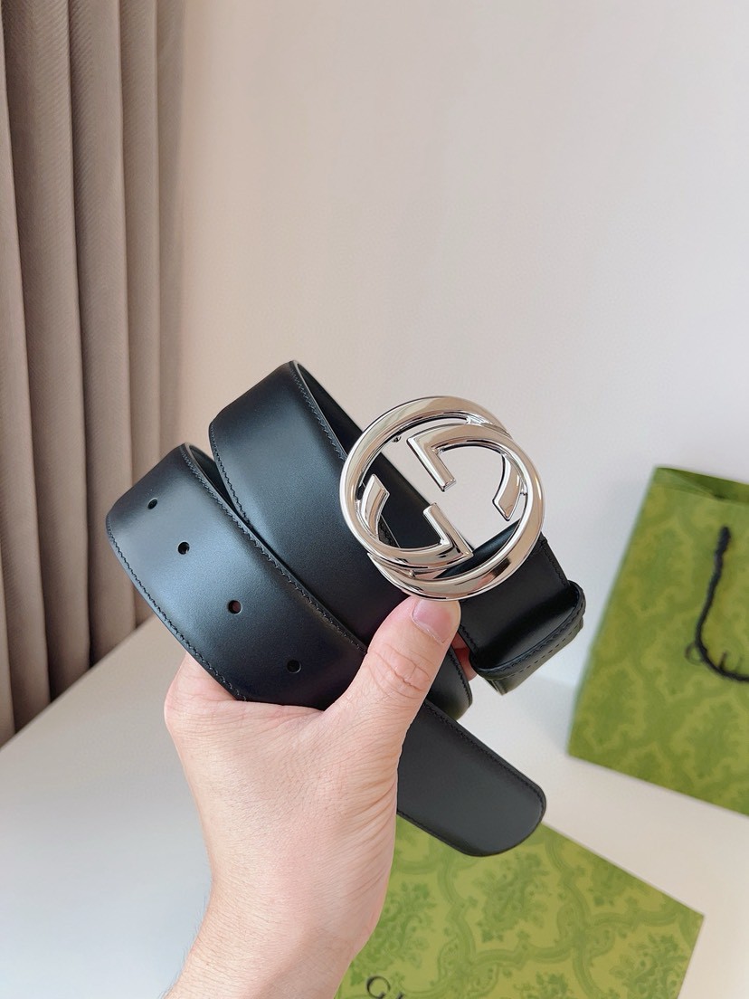 Gucci leather, it has a thick touch. It is a fashionable and classic men's belt, a designer belt, a casual and smooth buckle belt for both women and men, with a width of 4.0 cm and with box Silver and gold