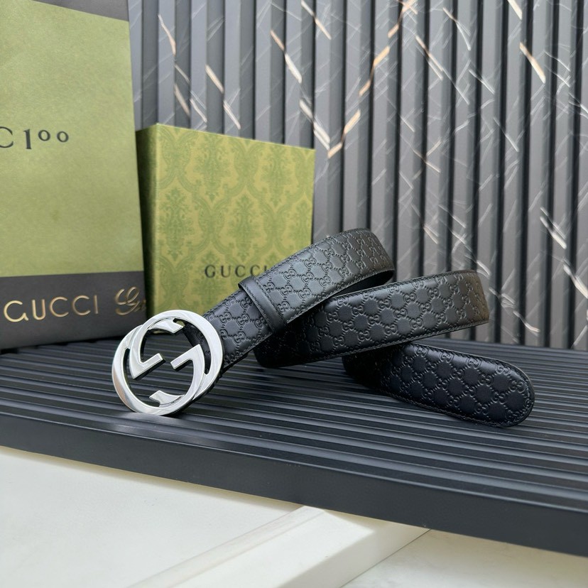 Gucci leather, it has a thick touch, with clear and distinct printed patterns. It is a fashionable and classic men's belt, a designer belt, a casual and smooth buckle belt for both women and men, with a width of 4.0 cm and a box