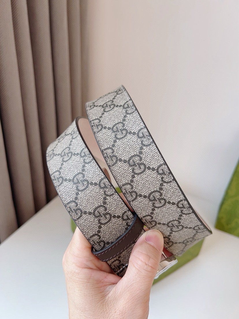 Gucci leather, it has a thick touch, with clear and distinct printed patterns. It is a fashionable and classic men's belt, a designer belt, a casual and smooth buckle belt for both women and men, with a width of 4.0 cm and with box Silver and gold