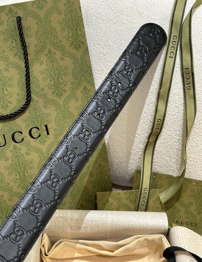Gucci leather, it has a thick touch, with clear and distinct printed patterns. It is a fashionable and classic men's belt, a designer belt, a casual and smooth buckle belt for both women and men, with a width of 4.0 cm and with box ,Black, silver