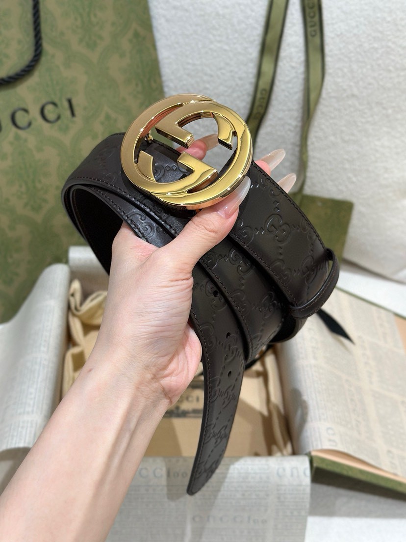 Gucci leather, it has a thick touch, with clear and distinct printed patterns. It is a fashionable and classic men's belt, a designer belt, a casual and smooth buckle belt for both women and men, with a width of 4.0 cm and with box ,Black, silver