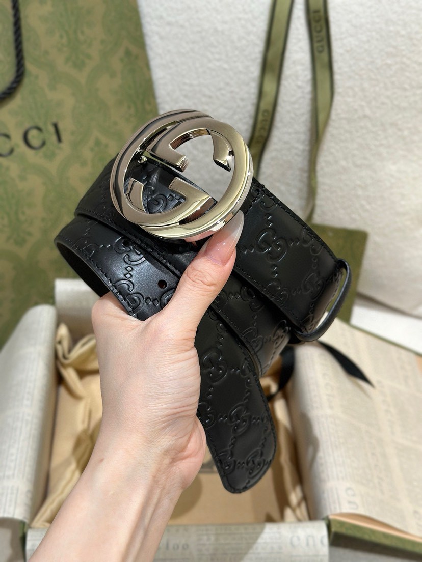 Gucci leather, it has a thick touch, with clear and distinct printed patterns. It is a fashionable and classic men's belt, a designer belt, a casual and smooth buckle belt for both women and men, with a width of 4.0 cm and with box ,Black, silver