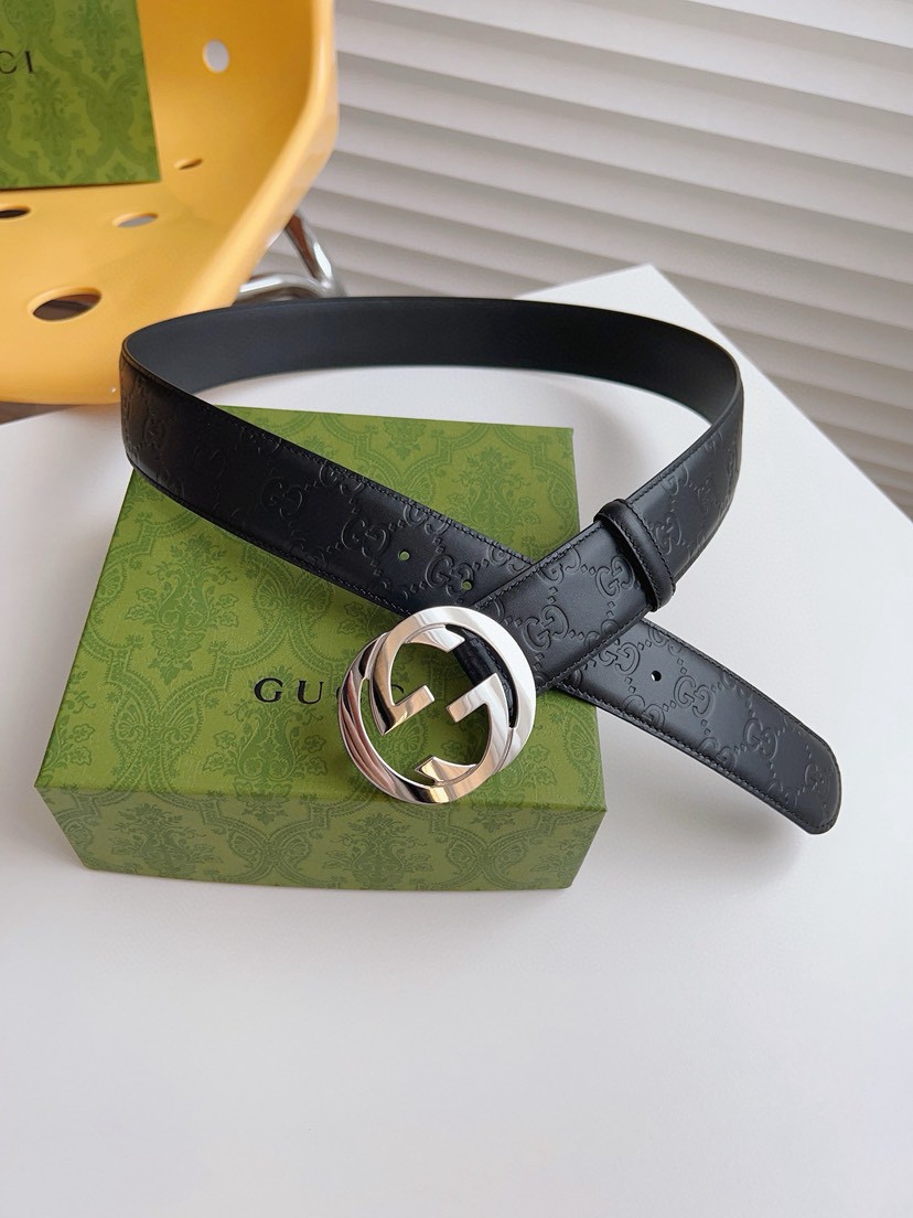 Gucci leather, it has a thick touch, with clear and distinct printed patterns. It is a fashionable and classic men's belt, a designer belt, a casual and smooth buckle belt for both women and men, with a width of 4.0 cm and with box Silver