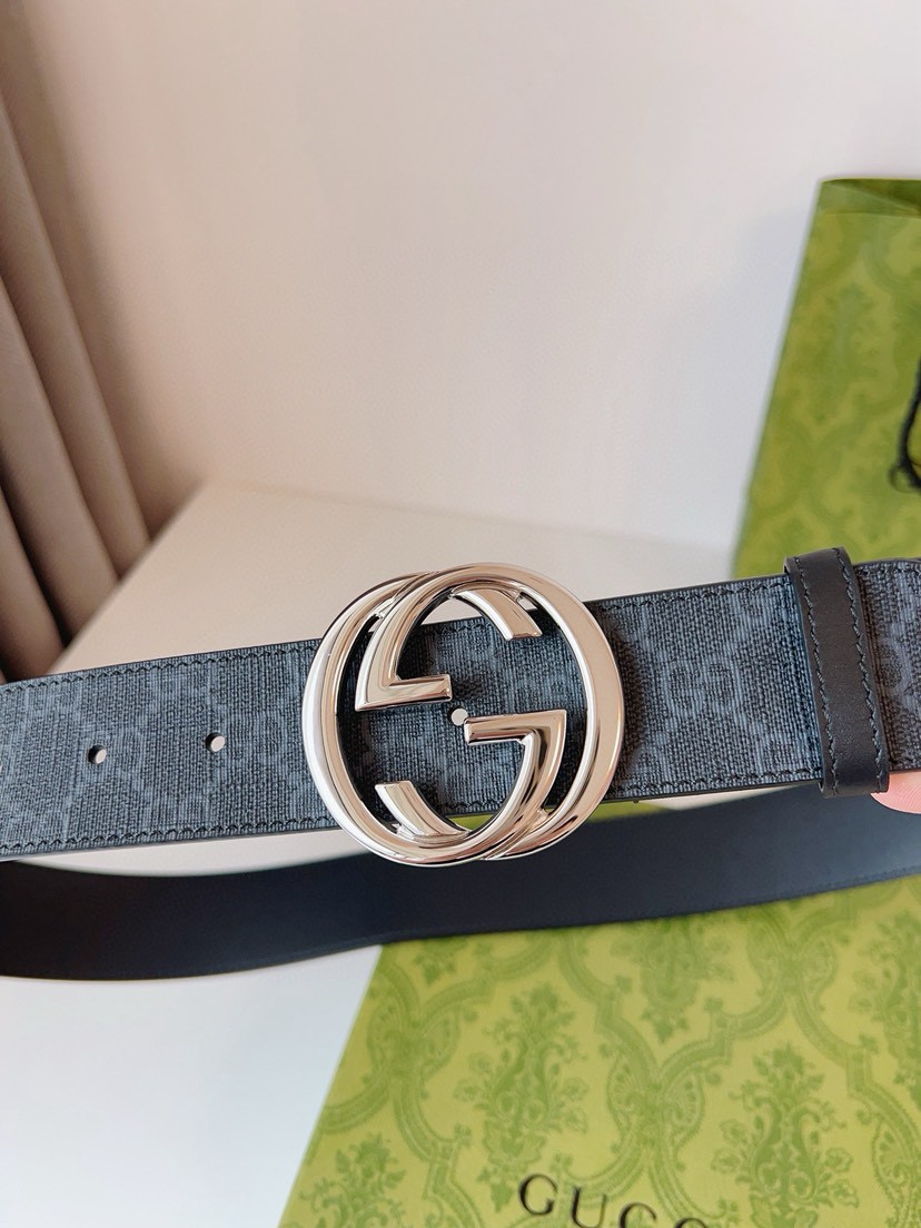 Gucci leather, it has a thick touch, with clear and distinct printed patterns. It is a fashionable and classic men's belt, a designer belt, a casual and smooth buckle belt for both women and men, with a width of 4.0 cm and with box Silver and gold
