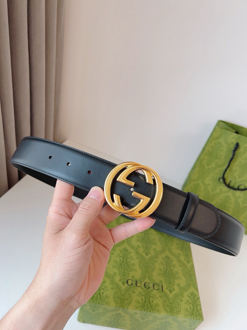Gucci leather, it has a thick touch. It is a fashionable and classic men's belt, a designer belt, a casual and smooth buckle belt for both women and men, with a width of 4.0 cm and with box Silver and gold