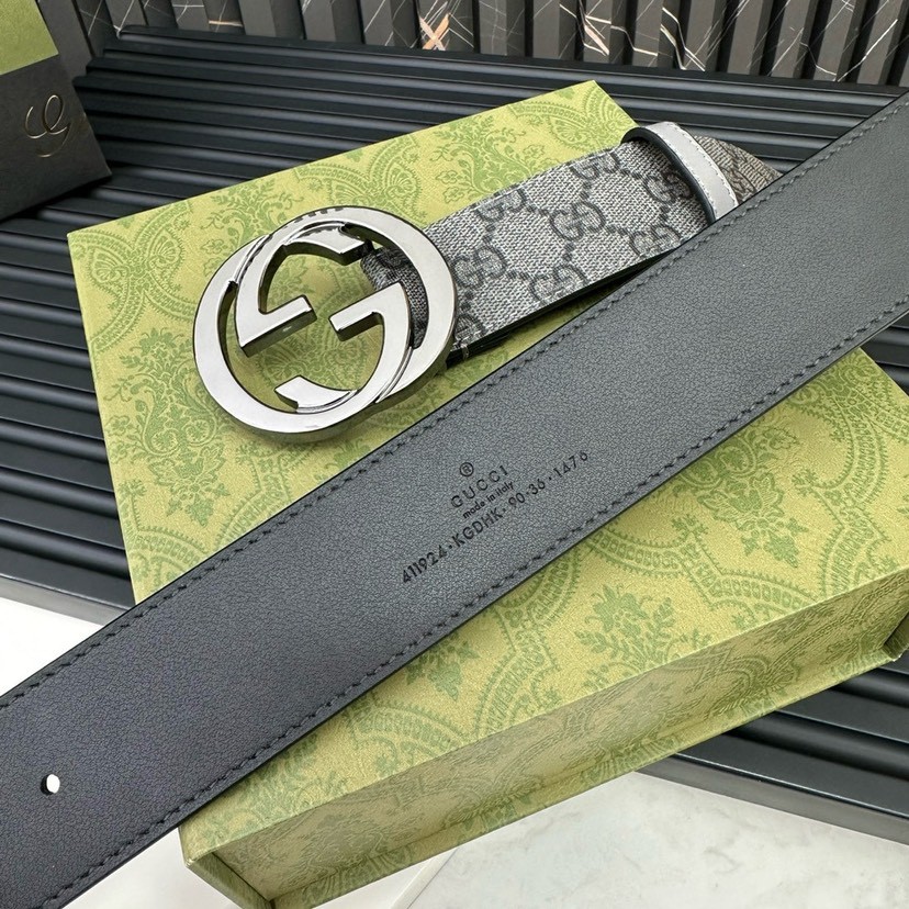 Gucci leather, it has a thick touch, with clear and distinct printed patterns. It is a fashionable and classic men's belt, a designer belt, a casual and smooth buckle belt for both women and men, with a width of 4.0 cm and with box Silver-grey