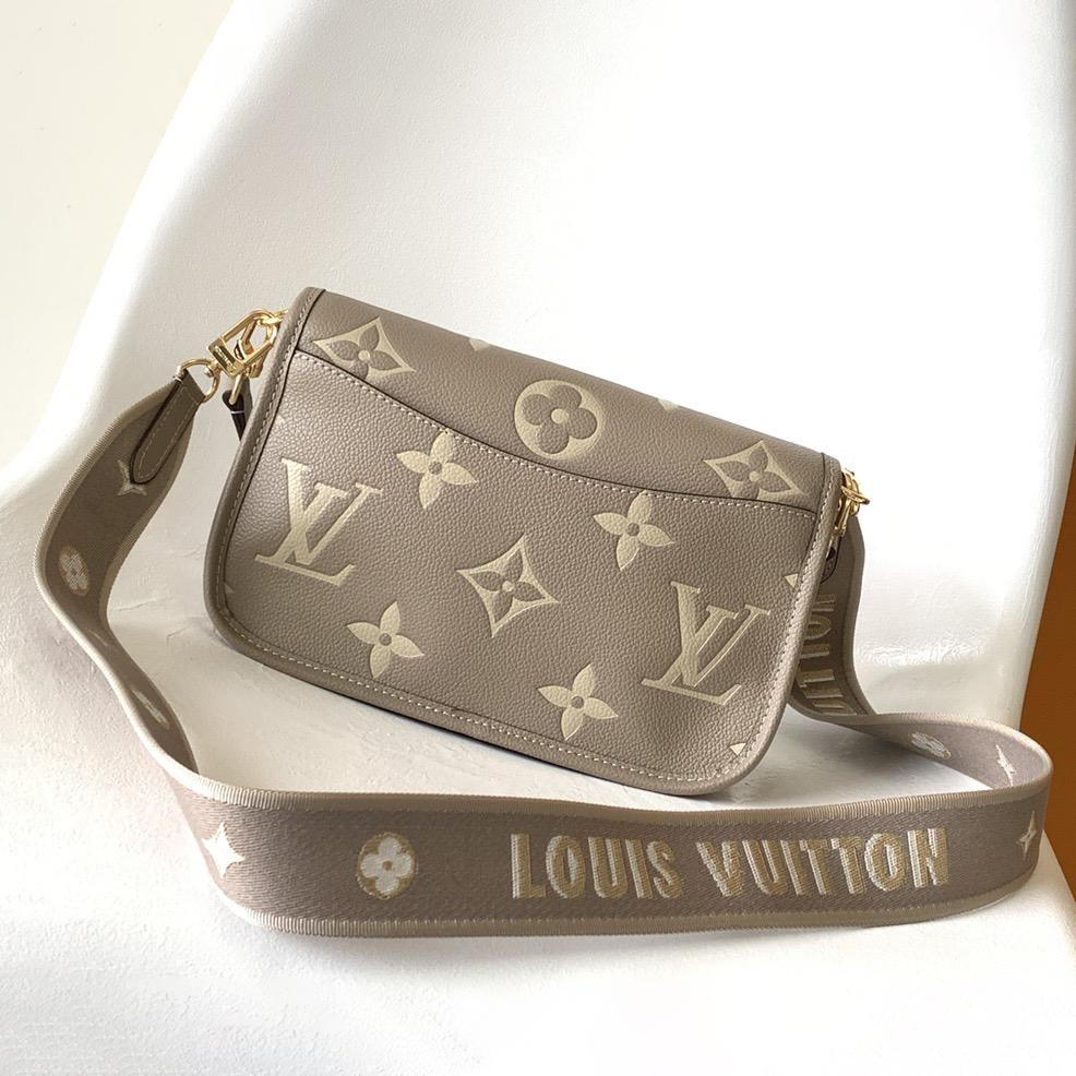 LV Top quality Hot Luxurys Designer Women Messenger Evening Bags Fashion Womens Shoulder Bag Lady Totes Purse Handbags Female Backpack Wallet Female wallet