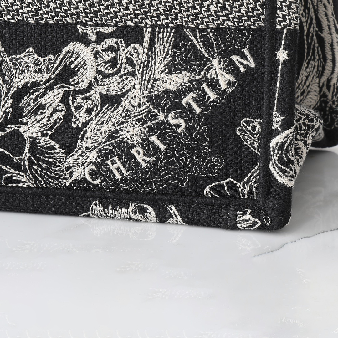 Dior Designer's High-qualyit Single-shoulder Bags Fashionable Classic Luxury Bags Handbags Crossbody Bags Fashionable Handbags Leather Trendy Gift Styles Fashion Bags