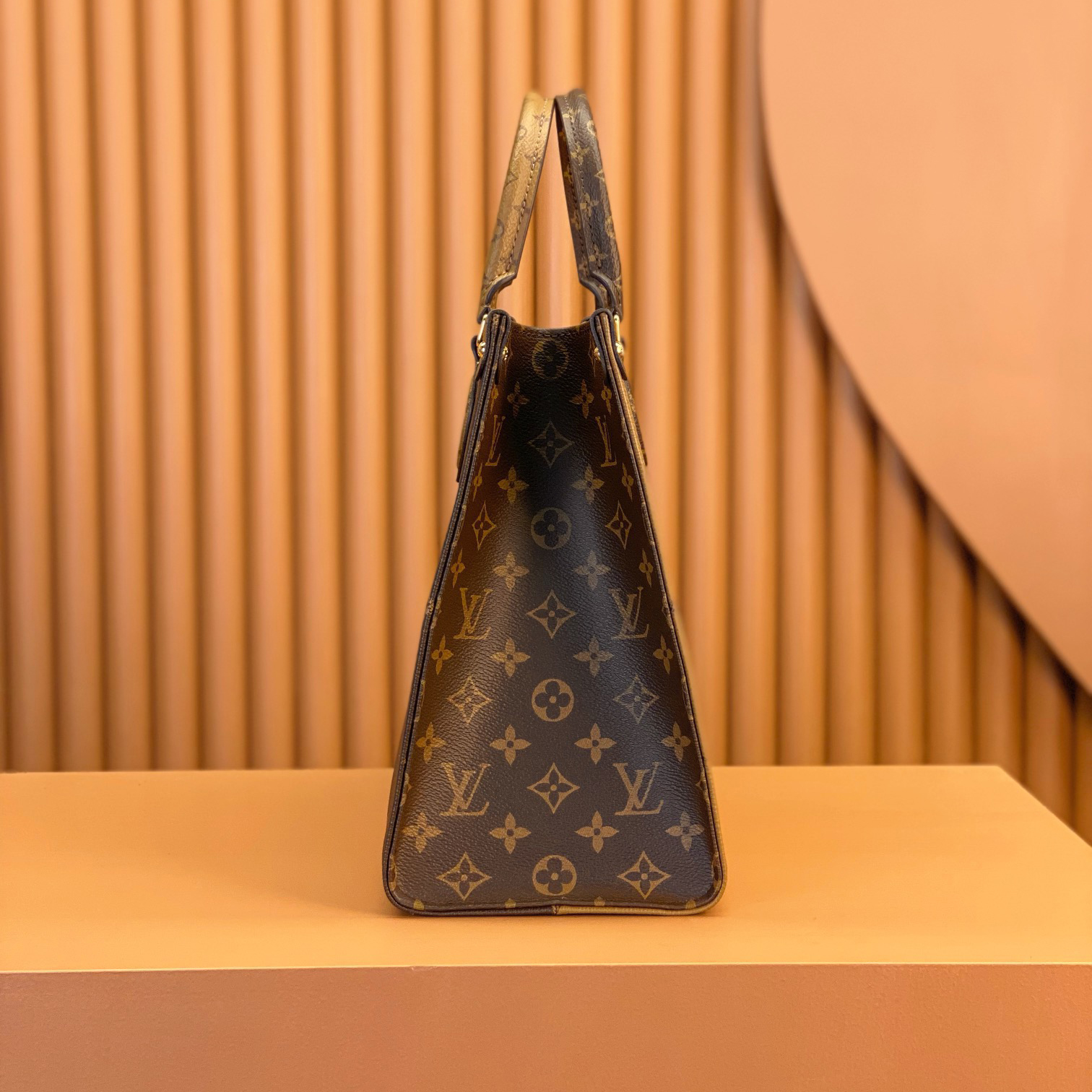 LV Designer bag Shoulder Bag Luxury Bag Crossbody Purse Designer Capacity Tote Bag Women Fashion Versatile Shoulder Bag Simple Commuter Hand bag