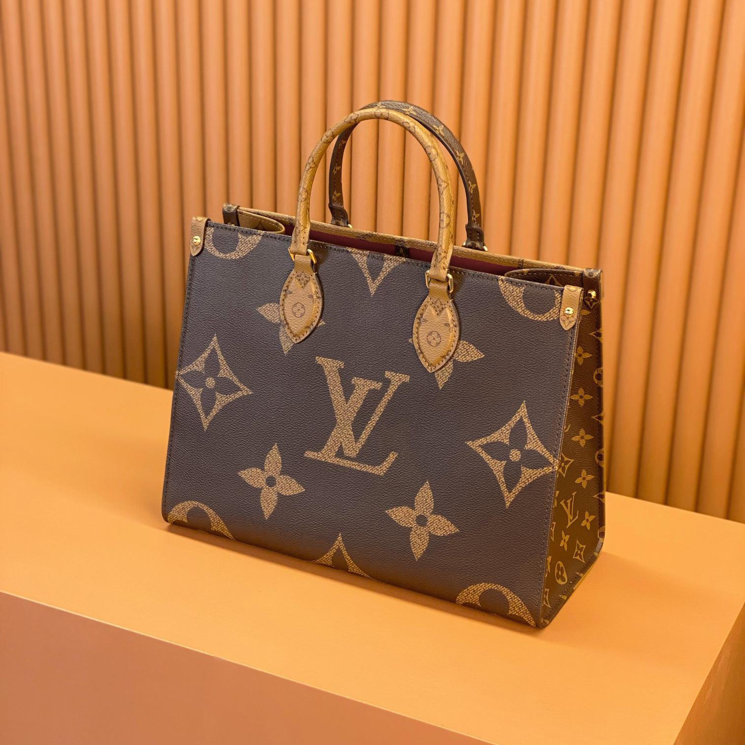 LV Designer bag Shoulder Bag Luxury Bag Crossbody Purse Designer Capacity Tote Bag Women Fashion Versatile Shoulder Bag Simple Commuter Hand bag