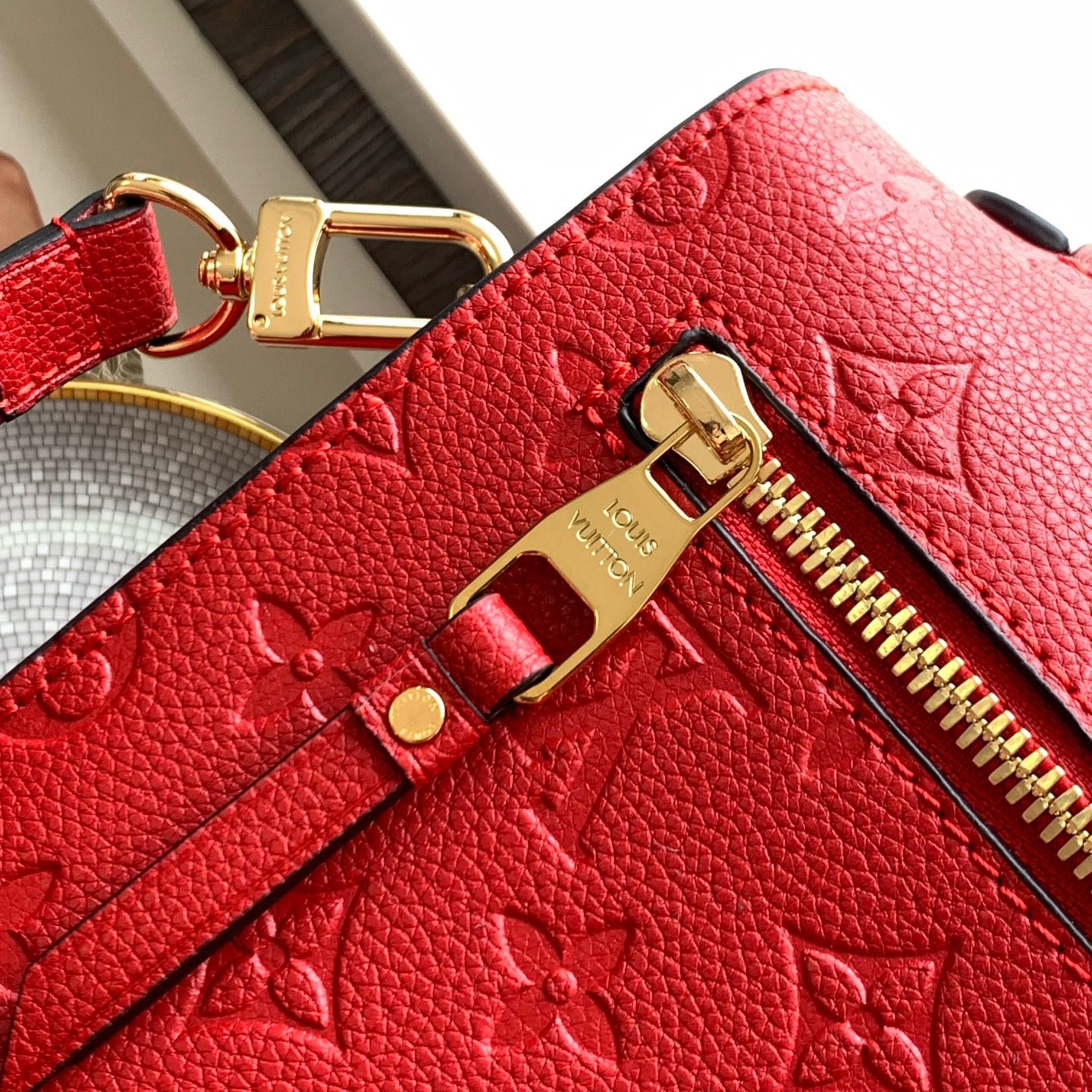 LV Designer Bag Women Crossbody Satchel Oxidizing Elegant Handbag Messenger Bags Shoulder Bags Ladies Clutch Purse Shopping Tote Bag Female Backpack Wallet