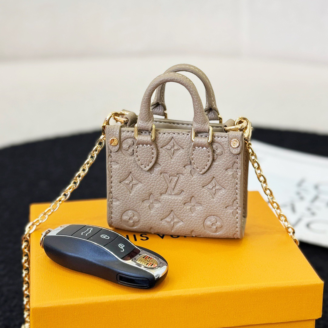 LV Designer bag Shoulder Bag Luxury Bag Crossbody Purse Designer Capacity Tote Bag Women Fashion Versatile Shoulder Bag Simple Commuter Hand bag