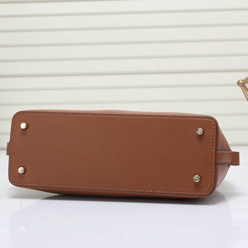 COACH Designer Bag Fashion Luxury Bag Medium Handbag Shoulder Bag Crossbody Purse Ladies Fashion Mini Bag High Quality Leather Zipper Armpit Bag New Shoulder Bag