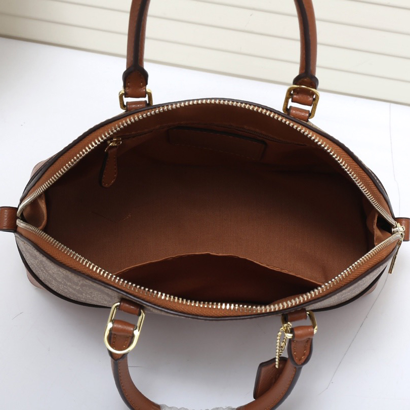 COACH Designer Bag Fashion Luxury Bag Medium Handbag Shoulder Bag Crossbody Purse Ladies Fashion Mini Bag High Quality Leather Zipper Armpit Bag New Shoulder Bag