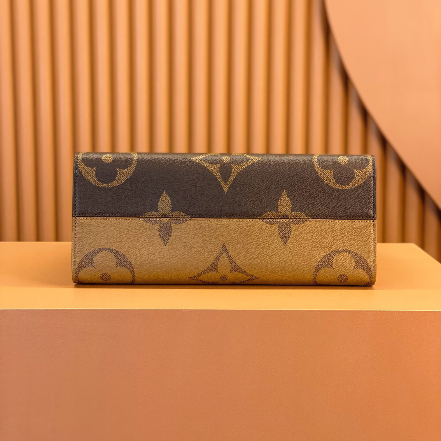 LV Designer bag Shoulder Bag Luxury Bag Crossbody Purse Designer Capacity Tote Bag Women Fashion Versatile Shoulder Bag Simple Commuter Hand bag