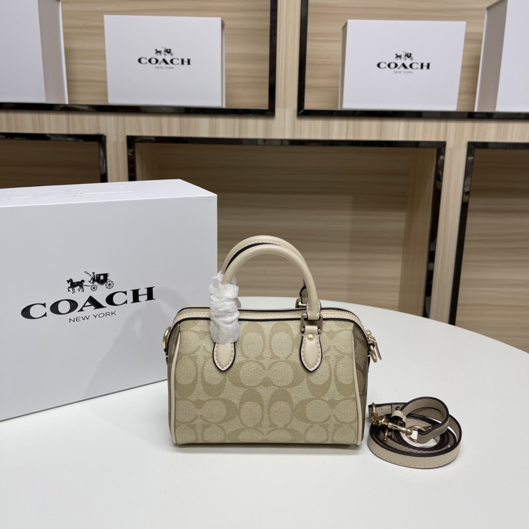 Coach Designer Bag Luxury Bag Shoulder Bag Women's Bag Versatile Shoulder Crossbody Mini Monogram Shoulder bag Texture Underarm Handbag Commuting Simple bag