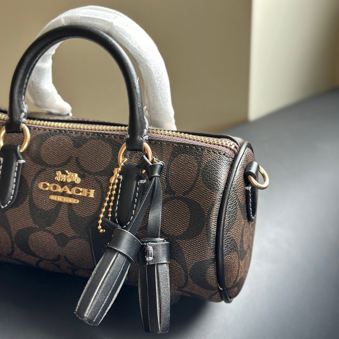 Coach Designer Bag Luxury Bag Shoulder Bag Women's Bag Versatile Shoulder Crossbody Mini Monogram Shoulder bag Texture Underarm Handbag Commuting Simple bag