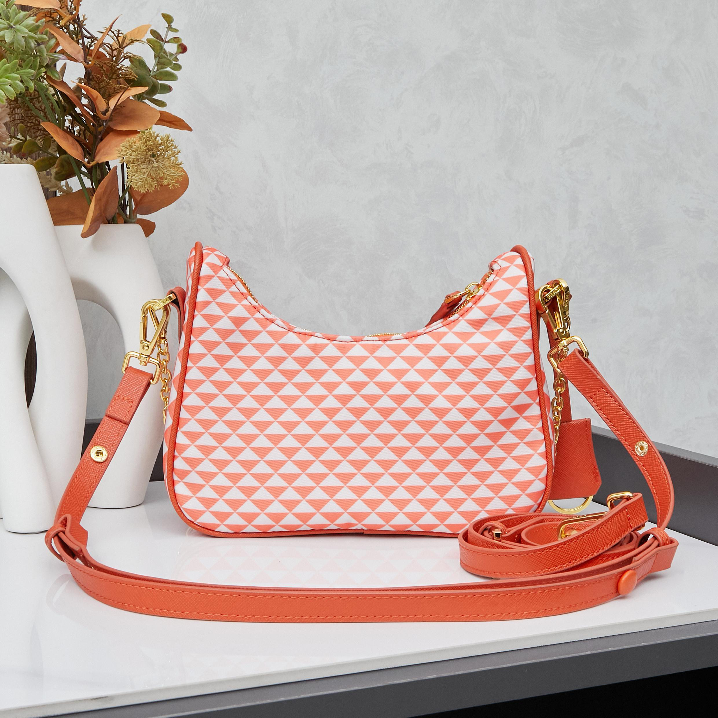 Prada High Quality Designer Bag Handbags Leather Chain Bag Shoulder Bags Fashion Crossbody Purses Designer Luxury Bag Woman Hand bag Bags