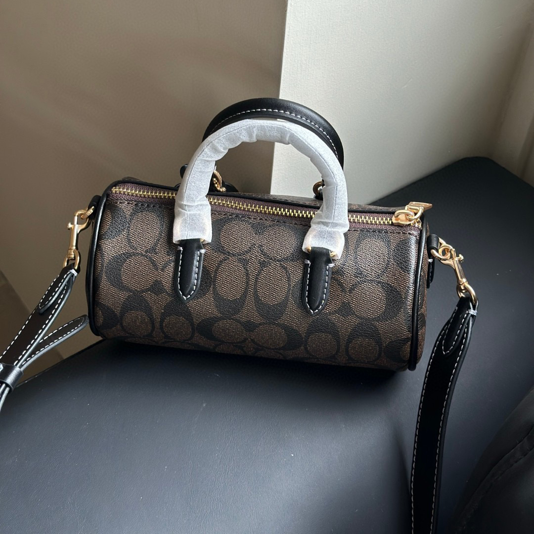 Coach Designer Bag Luxury Bag Shoulder Bag Women's Bag Versatile Shoulder Crossbody Mini Monogram Shoulder bag Texture Underarm Handbag Commuting Simple bag