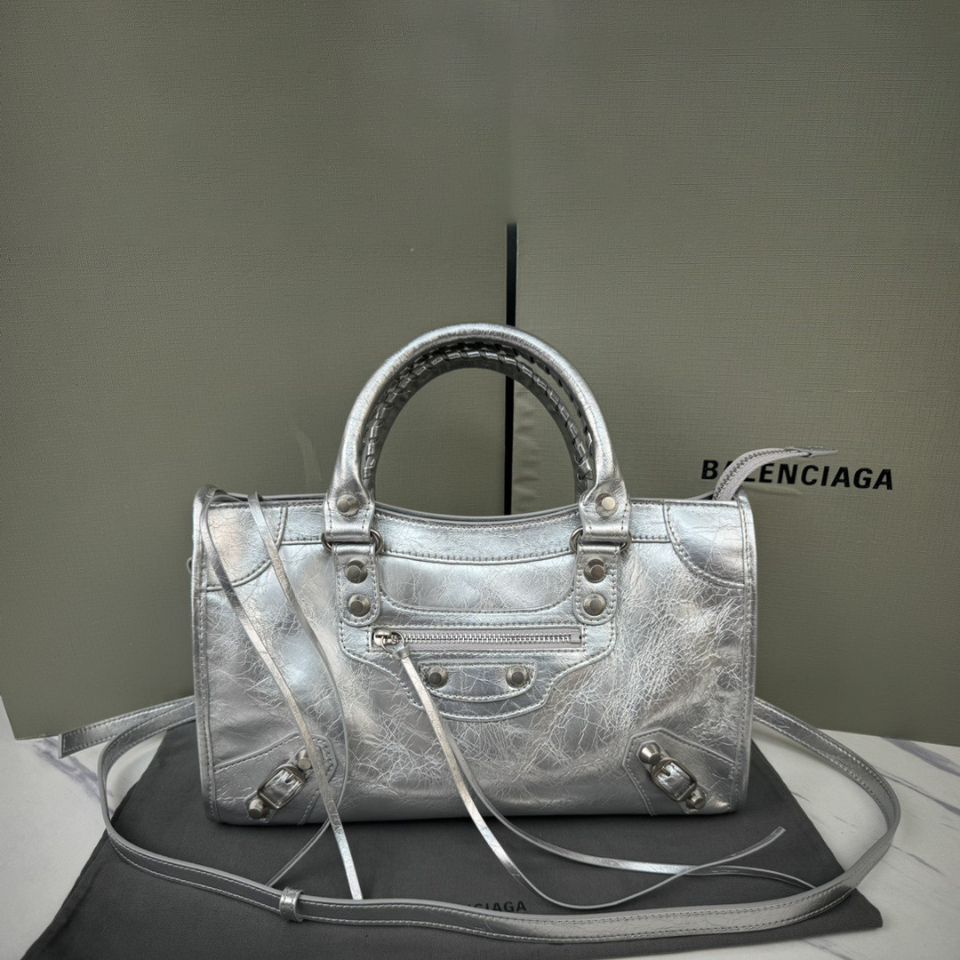 BALENCIAGA Designer Bag Paris Rivet Motorcycle Bag Hot Girl Bag High-End Retro Trend Hand bag Pillow Bag Single Shoulder Crossbody Bag