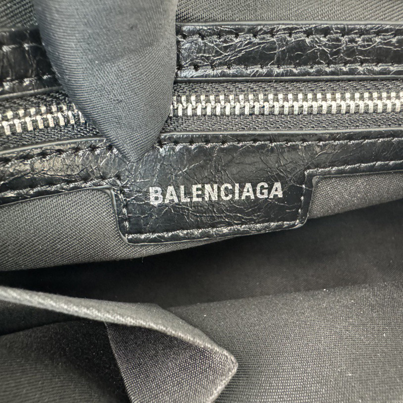 BALENCIAGA Designer Bag Paris Rivet Motorcycle Bag Hot Girl Bag High-End Retro Trend Hand bag Pillow Bag Single Shoulder Crossbody Bag