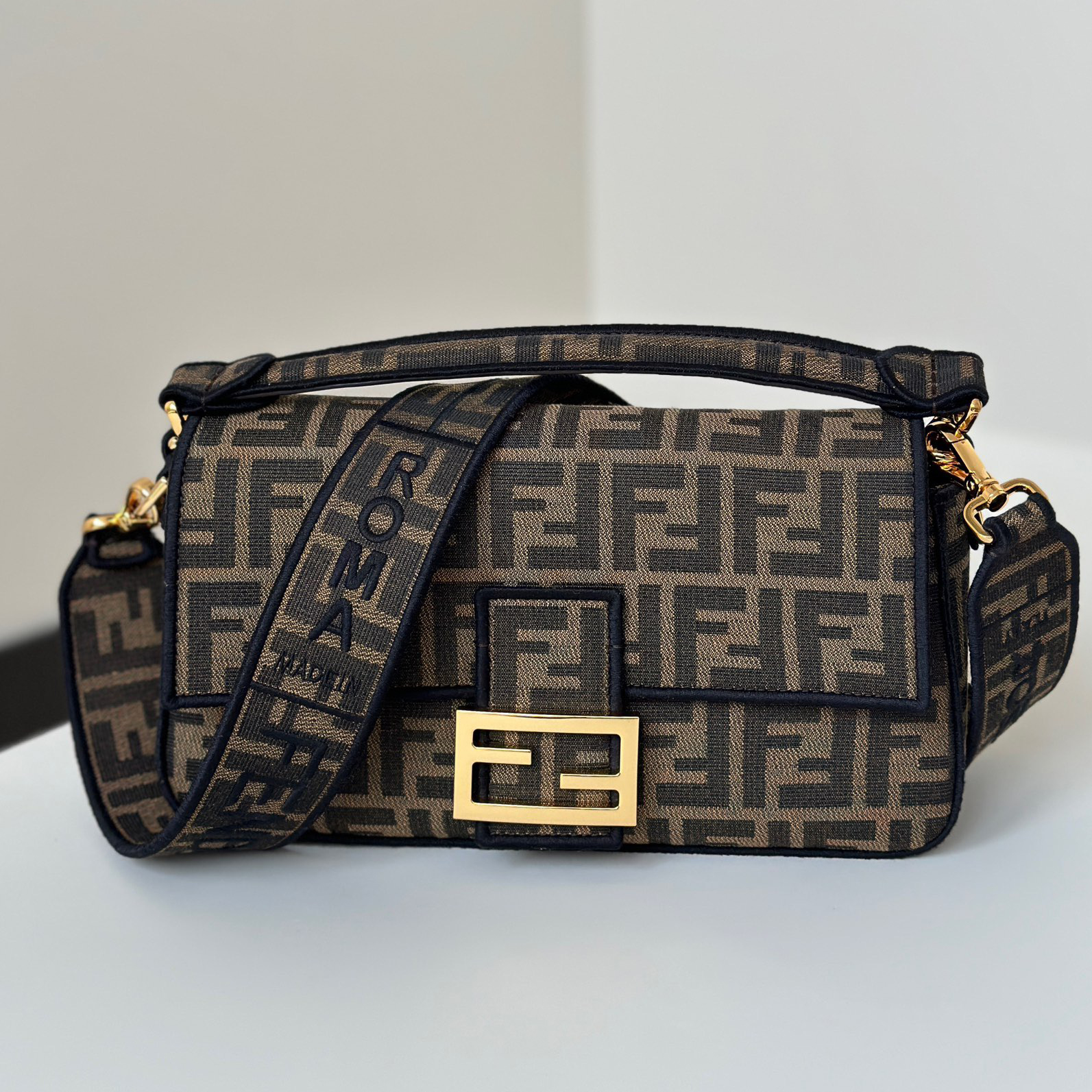 FENDI Designer bag Fashion Casual Light Luxury High-end Texture Small Square bag Single Shoulder Crossbody bag For Women