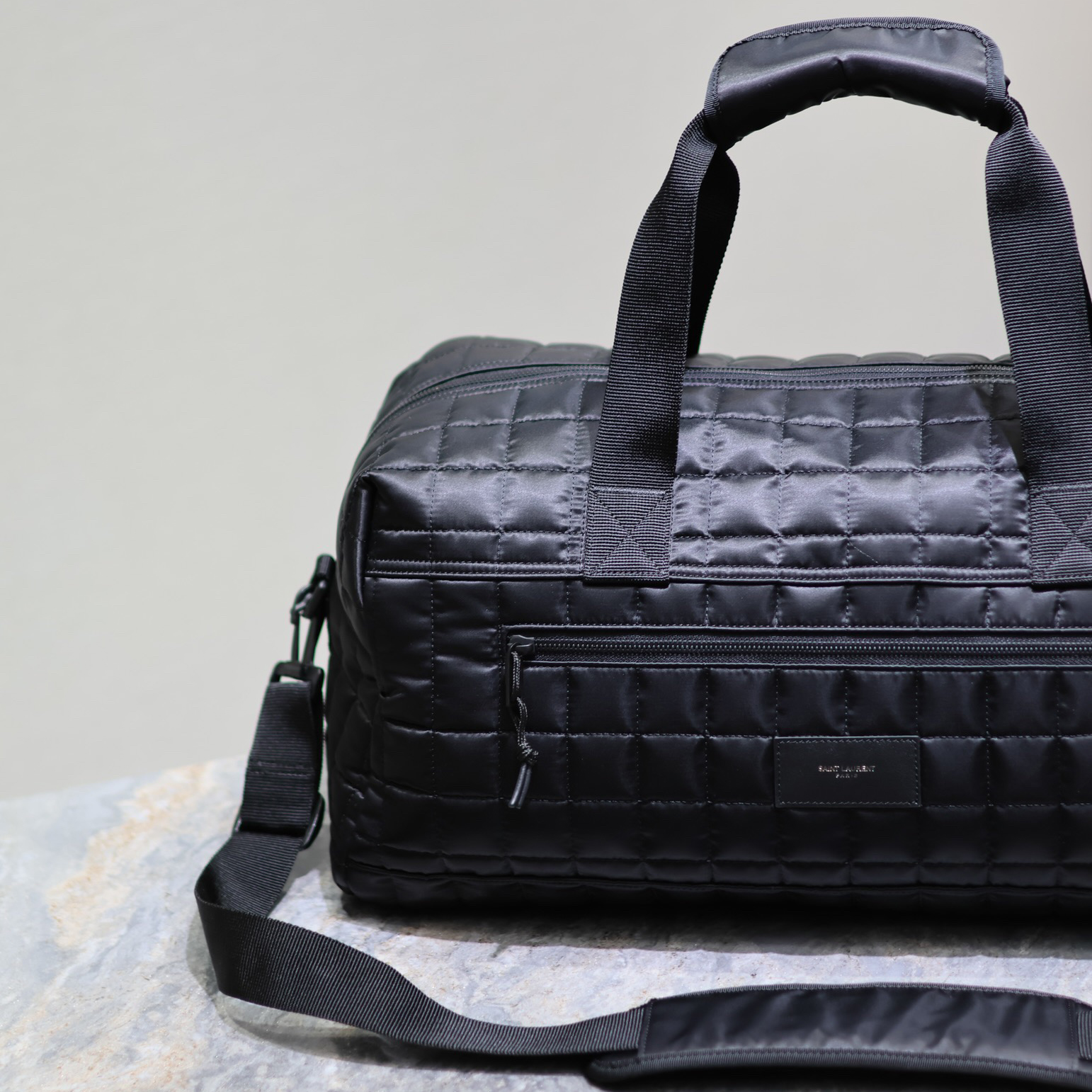 YSL Stylish Design Men's And Women's Outdoor Bag For Studen Casual Ribbon Handle And Padded Shoulder Strap Are Lightweight And Stylish Handheld Or Carried On One Shoulder Simple Yet Sophisticated, Trendy And Cool Style