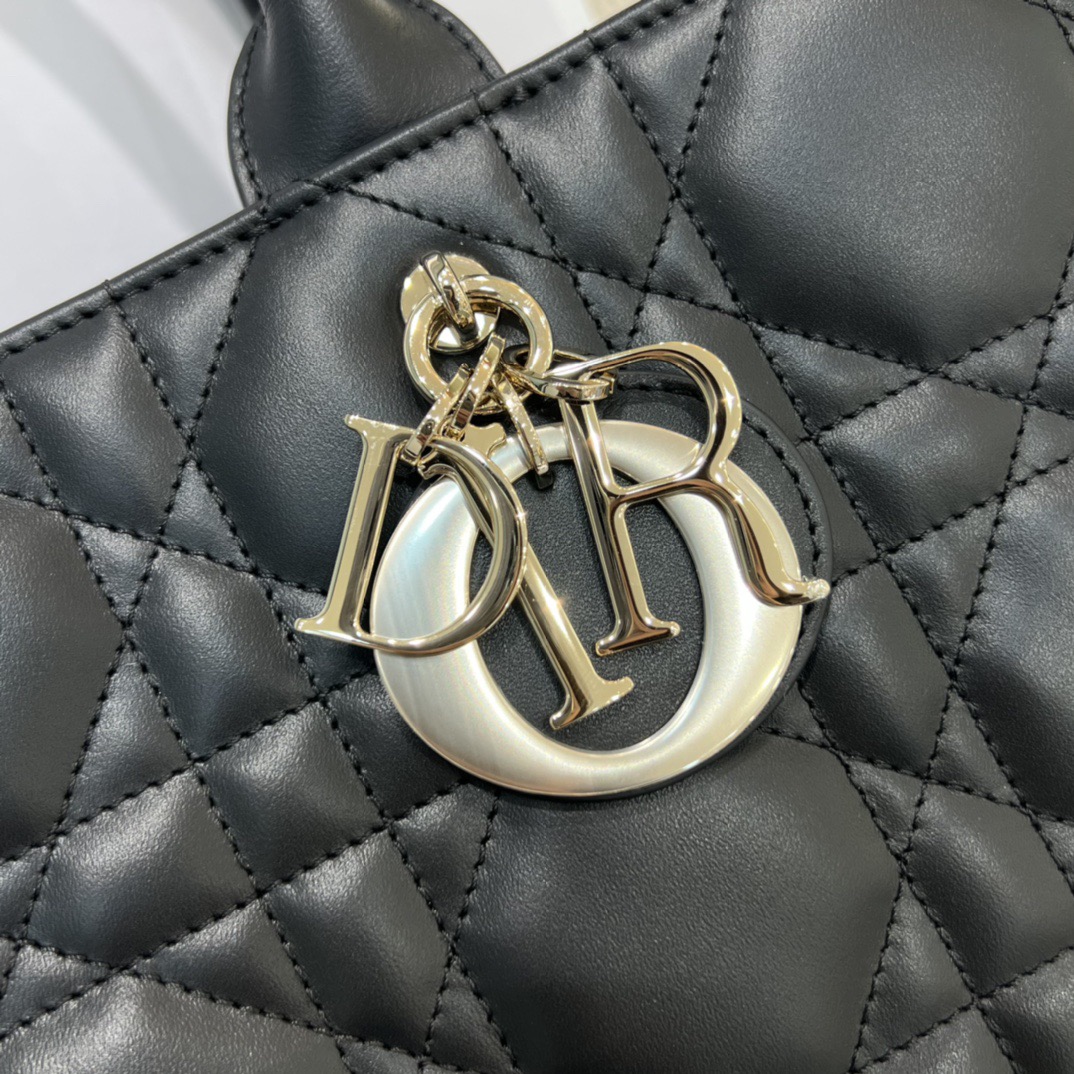 Dior Designer's High-qualyit Single-shoulder Bags Fashionable Classic Luxury Bags Handbags Crossbody Bags Fashionable Handbags Leather Trendy Gift Styles Fashion Bag