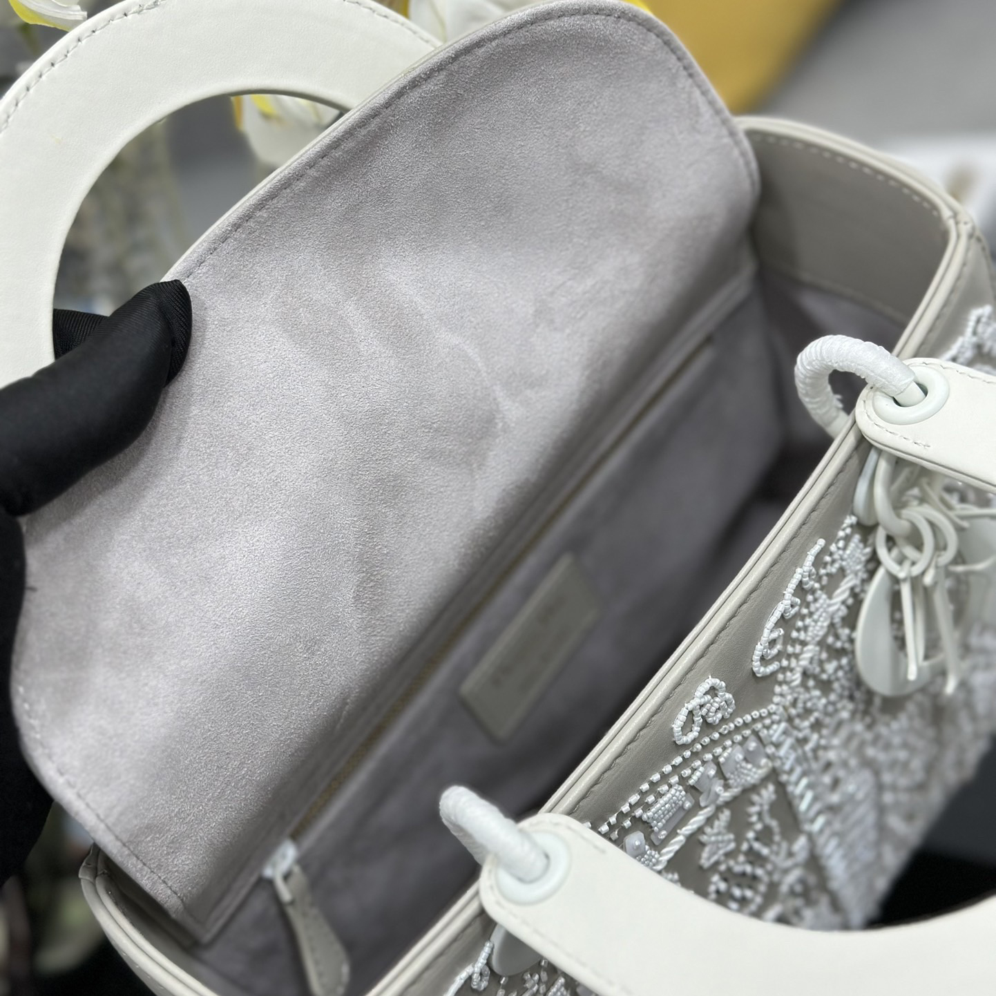 Dior Designer Bags Shoulder Bags Luxury Bags Crossbody Designer New Fashion Knitted Crossbody Bags Women's Artwork Embroidered Love White Beads Hand Bags ﻿