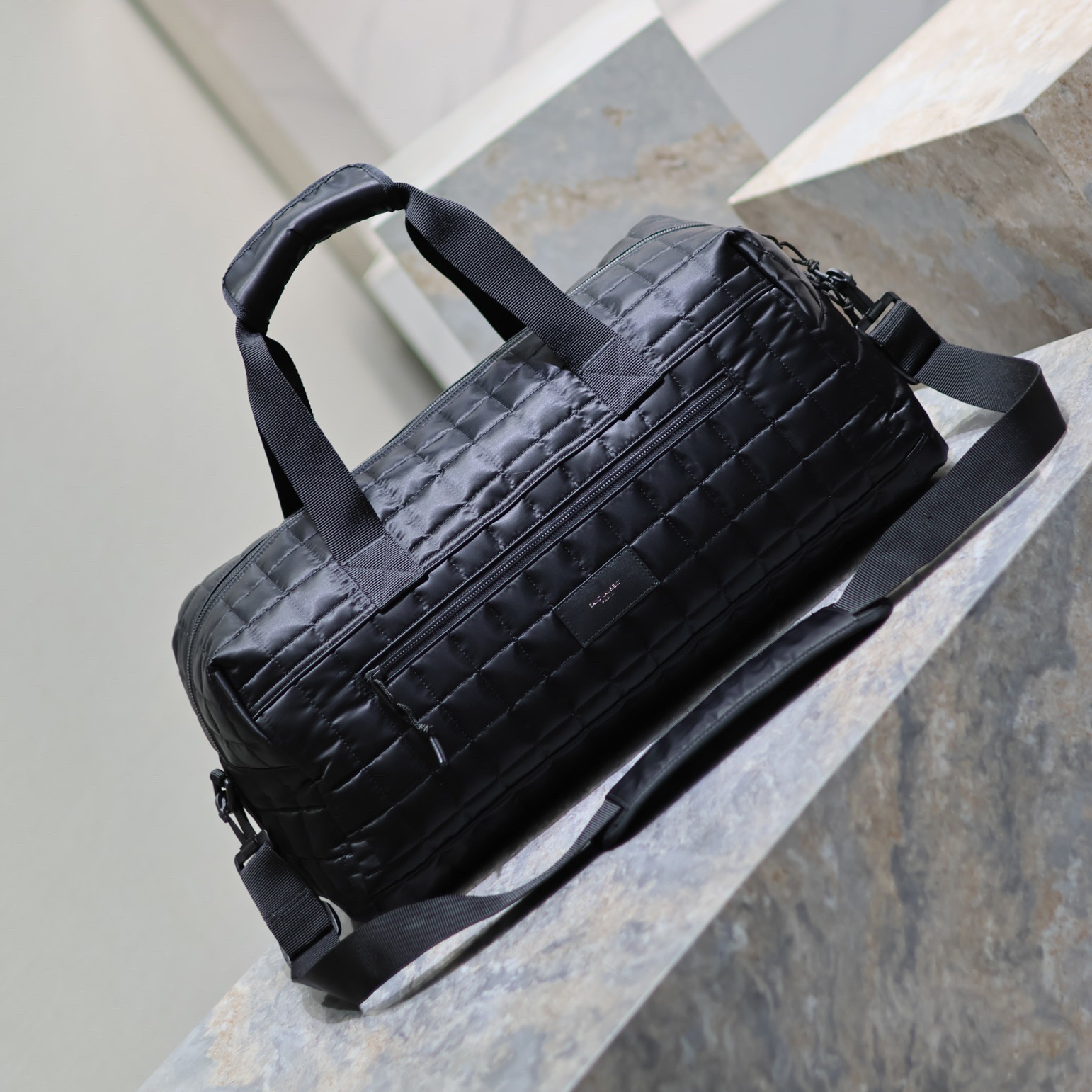 YSL Stylish Design Men's And Women's Outdoor Bag For Studen Casual Ribbon Handle And Padded Shoulder Strap Are Lightweight And Stylish Handheld Or Carried On One Shoulder Simple Yet Sophisticated, Trendy And Cool Style