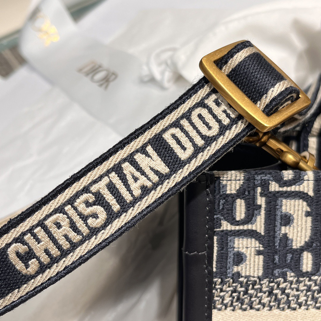 Dior Designer's High-qualyit Single-shoulder Bags Fashionable Classic Luxury Bags Handbags Crossbody Bags Fashionable Handbags Leather Trendy Gift Styles Fashion Bag