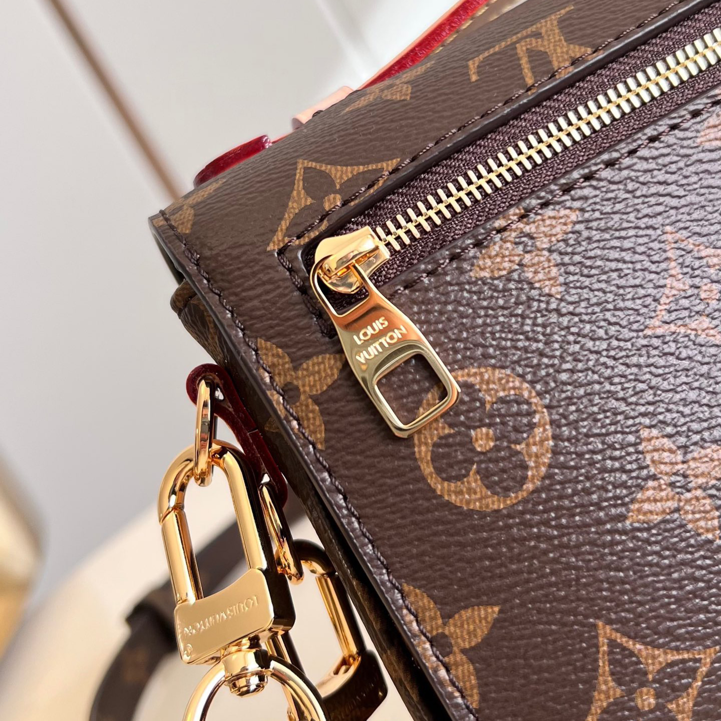 LV Designer Women's Shoulder Bag Luxury Bag Detachable And Adjustable Shoulder High Quality Leather Crossbody Fashion Printed Hand Bag