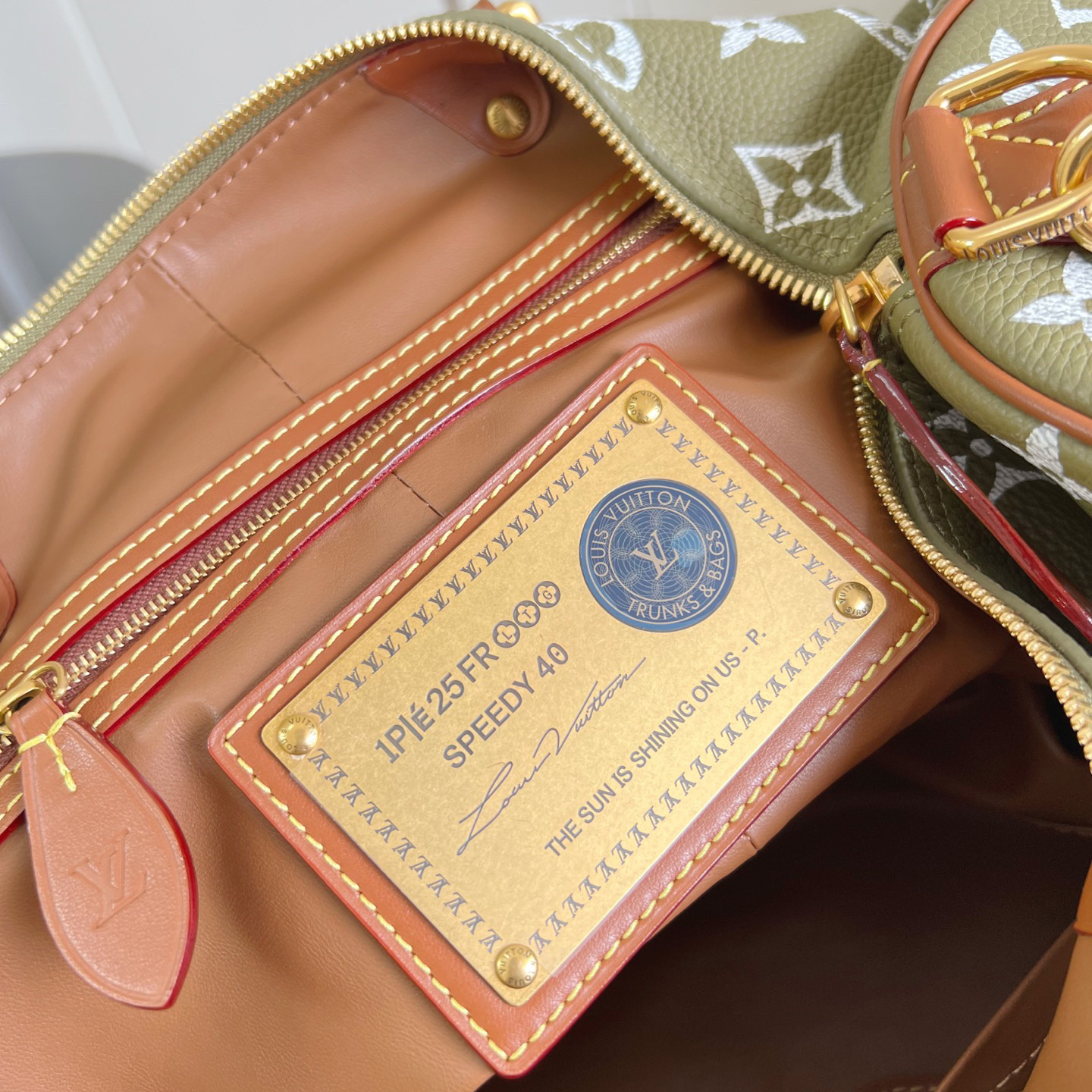 LV Designer Bag Shoulder Bag Luxury Bag Purse Tote Classic Logo Women's Tramp Bag High Quality Leather Crossbody  Fashion Printed Hand Bag