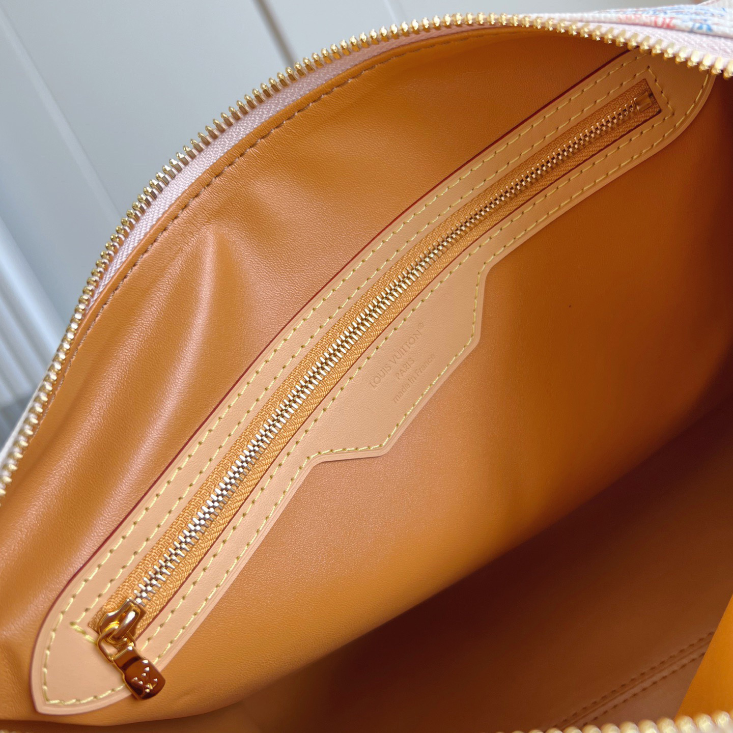 LV The Handbag Interprets Monogram Dune Elements With Retro Brushstrokes Paired With Airplane Shaped Decorations And Collage Effect Labels Luxury Bag Purse Classic Logo Women's Tramp Bag High Quality Leather Crossbody Fashion Printed Bag