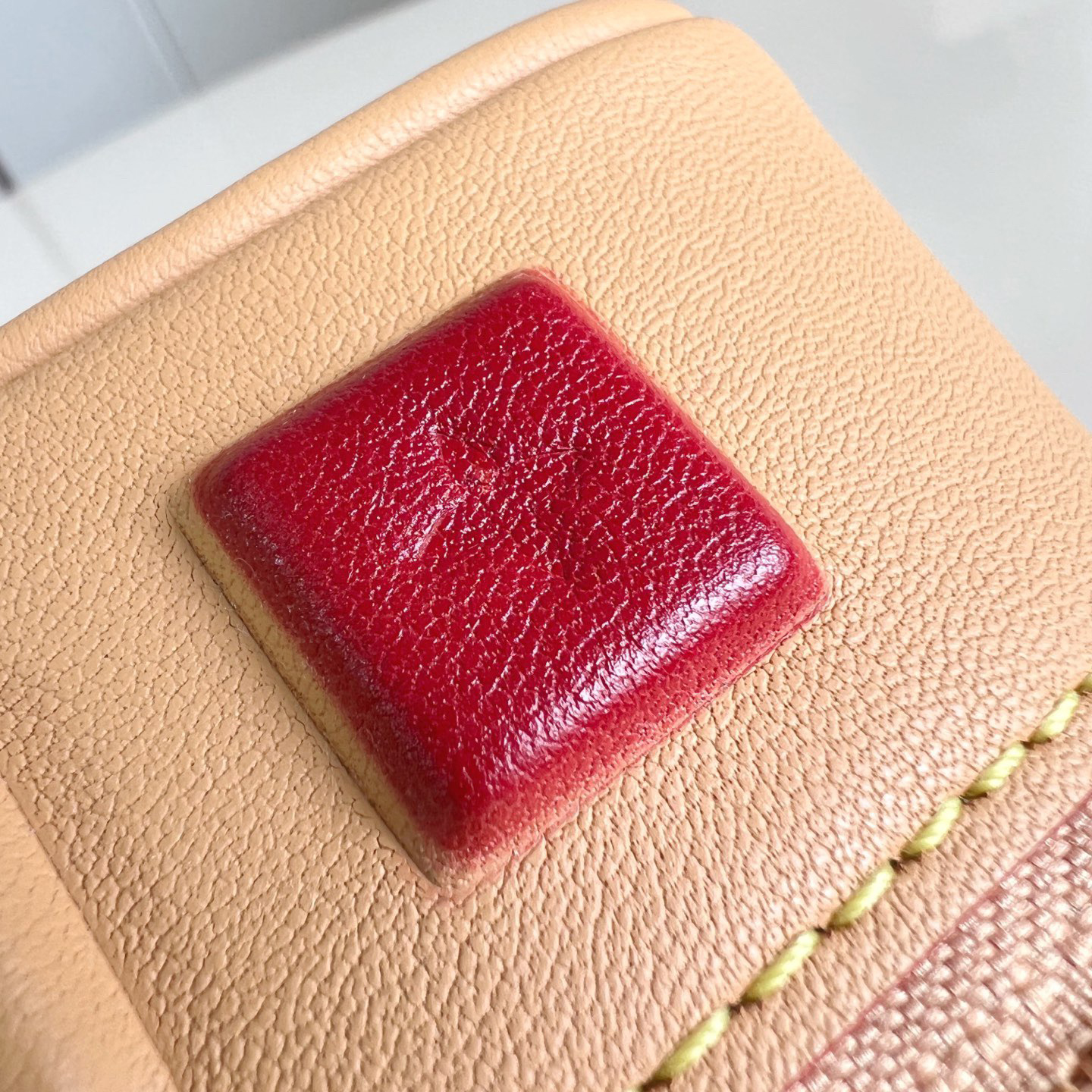 LV The Retro Inspiration Of The First Generation Cassette Recorder Women's Shoulder Bag Luxury Bag Detachable And Adjustable Shoulder High Quality Leather Crossbody Fashion Hand Bag