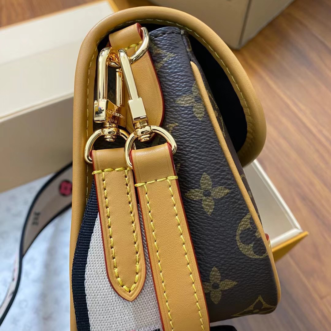 LV Designer Bag Shoulder Bag Luxury Bag Purse Tote Classic Logo Women's Tramp Bag High Quality Leather Crossbody  Fashion Printed Hand Bag